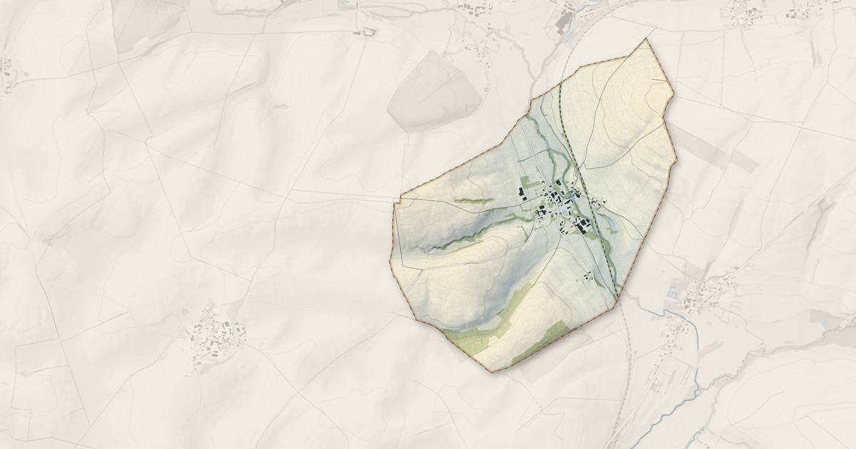 Portrait cartographique de Voharies : relief, eau, forêts, bâti et voies, calculés à partir des données de l'IGN