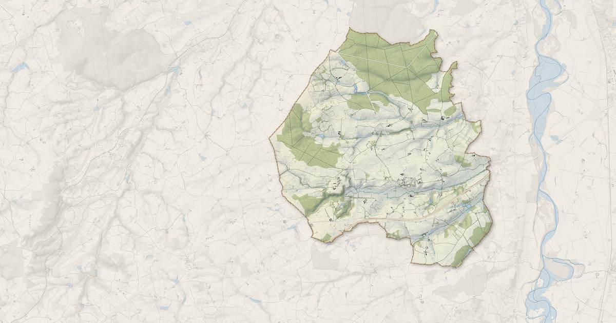 Portrait cartographique de Besson : relief, eau, forêts, bâti et voies, calculés à partir des données de l'IGN