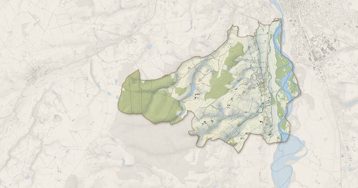 Portrait cartographique de Bressolles : relief, eau, forêts, bâti et voies, calculés à partir des données de l'IGN