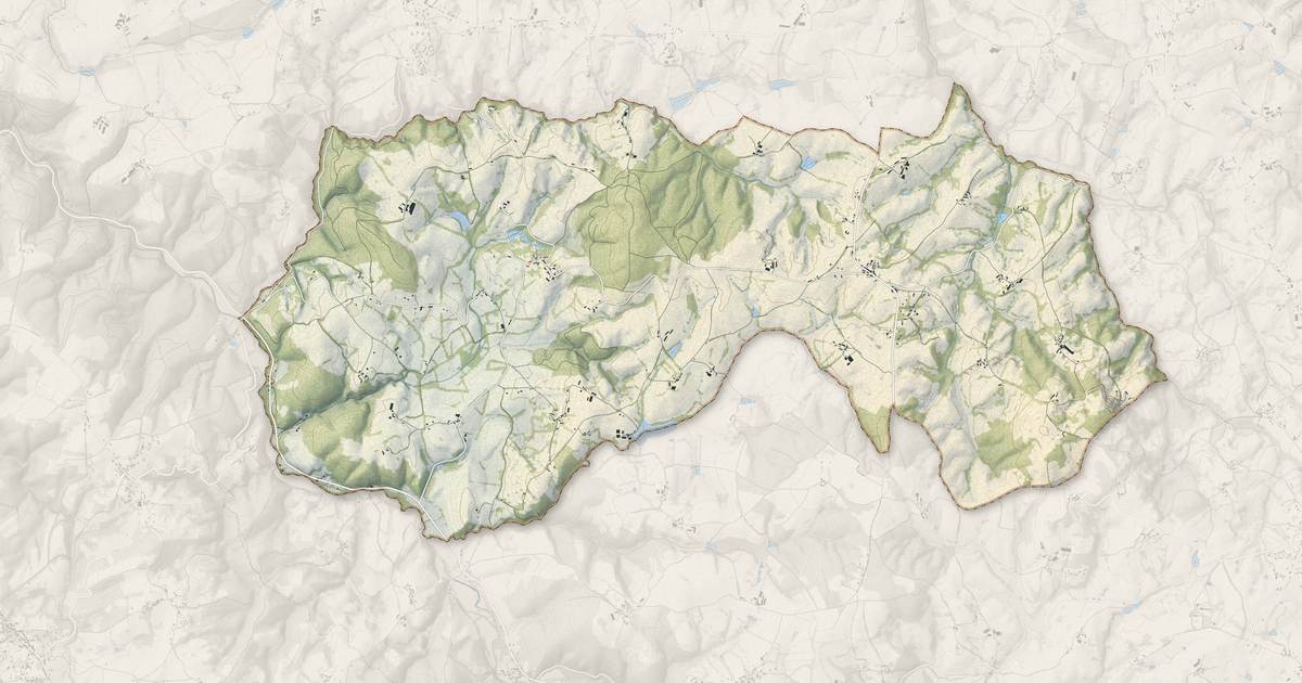 Portrait cartographique de La Chapelle : relief, eau, forêts, bâti et voies, calculés à partir des données de l'IGN