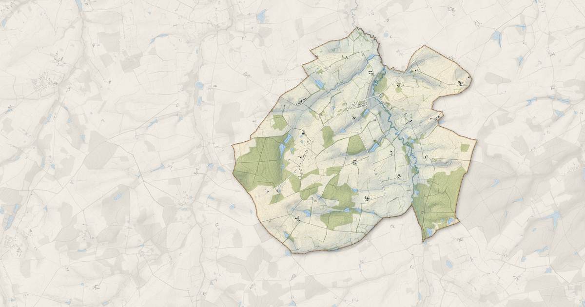 Portrait cartographique de La Chapelle-aux-Chasses : relief, eau, forêts, bâti et voies, calculés à partir des données de l'IGN