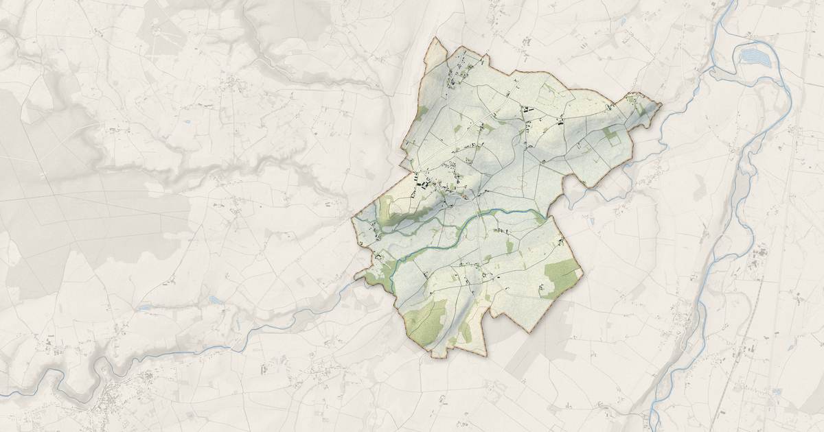 Portrait cartographique de Chareil-Cintrat : relief, eau, forêts, bâti et voies, calculés à partir des données de l'IGN