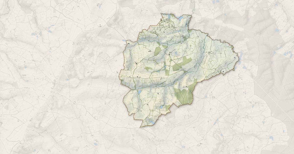 Portrait cartographique de Couzon : relief, eau, forêts, bâti et voies, calculés à partir des données de l'IGN
