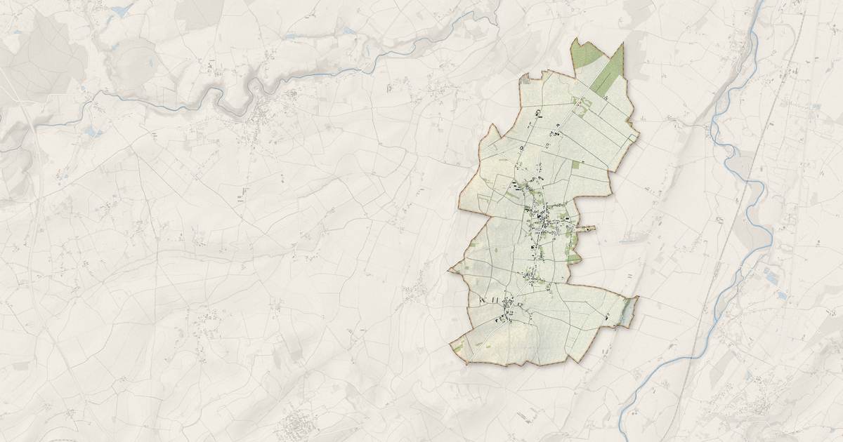 Portrait cartographique de Étroussat : relief, eau, forêts, bâti et voies, calculés à partir des données de l'IGN