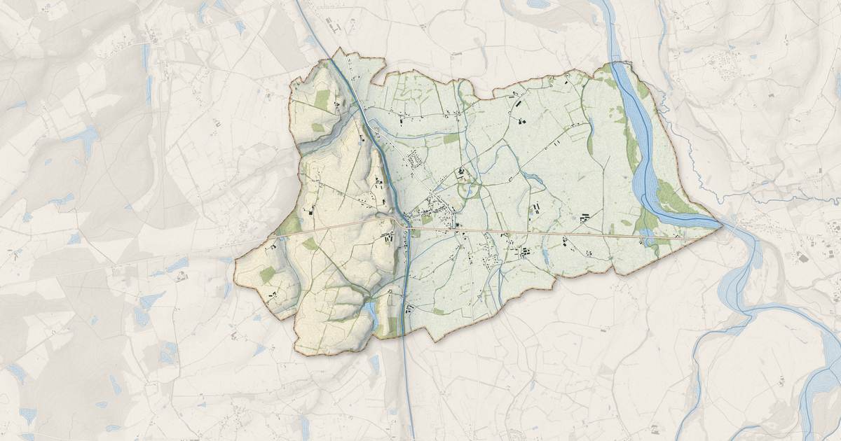 Portrait cartographique de Garnat-sur-Engièvre : relief, eau, forêts, bâti et voies, calculés à partir des données de l'IGN