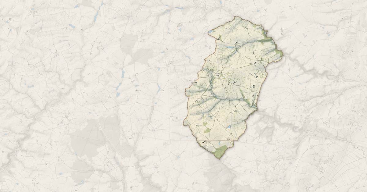 Portrait cartographique de Laféline : relief, eau, forêts, bâti et voies, calculés à partir des données de l'IGN