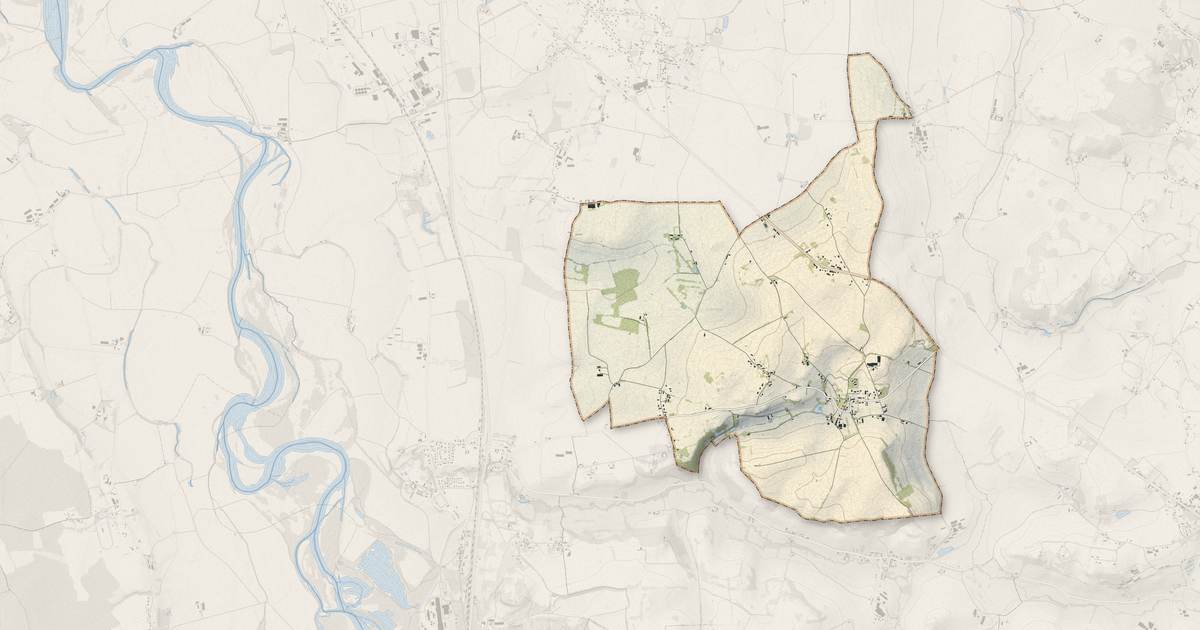 Portrait cartographique de Langy : relief, eau, forêts, bâti et voies, calculés à partir des données de l'IGN