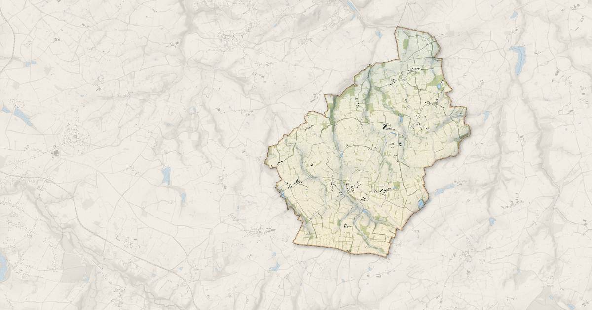 Portrait cartographique de Louroux-de-Beaune : relief, eau, forêts, bâti et voies, calculés à partir des données de l'IGN