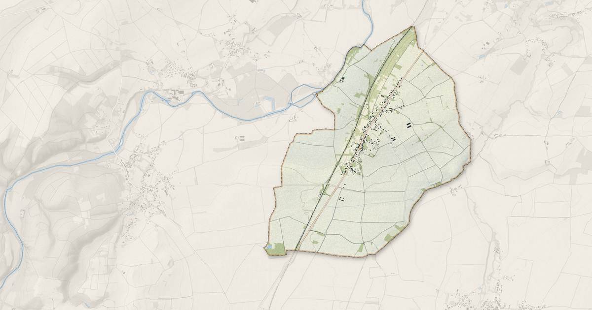 Portrait cartographique de Le Mayet-d'École : relief, eau, forêts, bâti et voies, calculés à partir des données de l'IGN