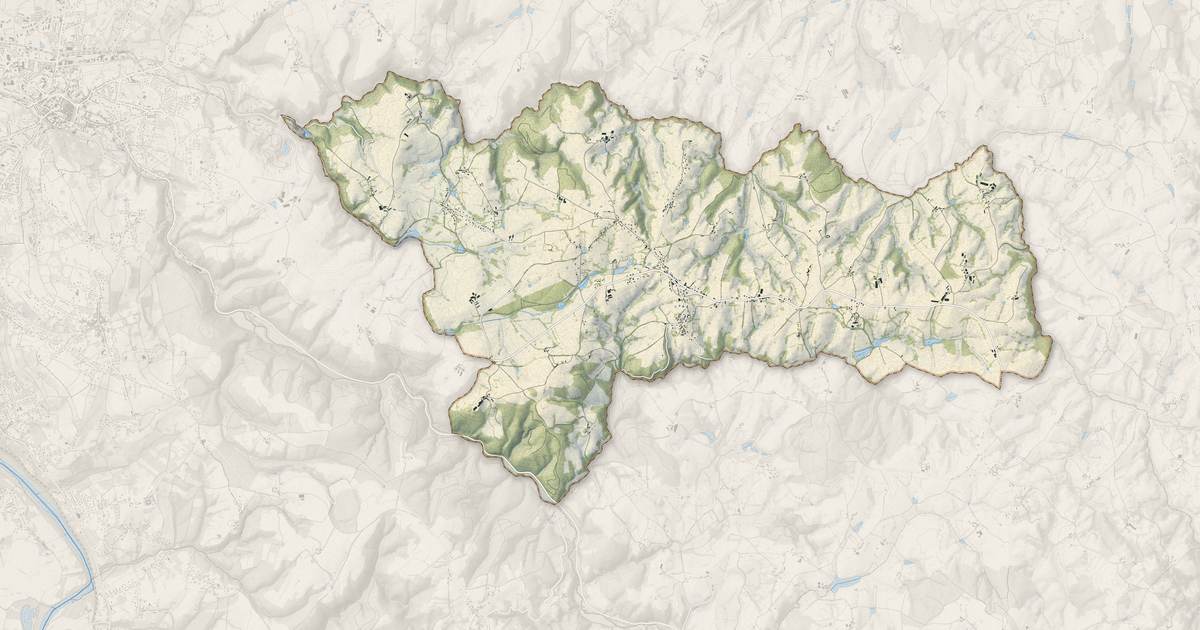 Portrait cartographique de Molles : relief, eau, forêts, bâti et voies, calculés à partir des données de l'IGN