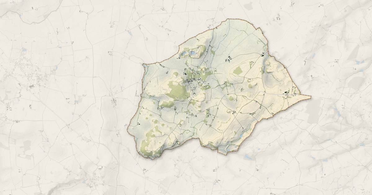 Portrait cartographique de Montaigu-le-Blin : relief, eau, forêts, bâti et voies, calculés à partir des données de l'IGN