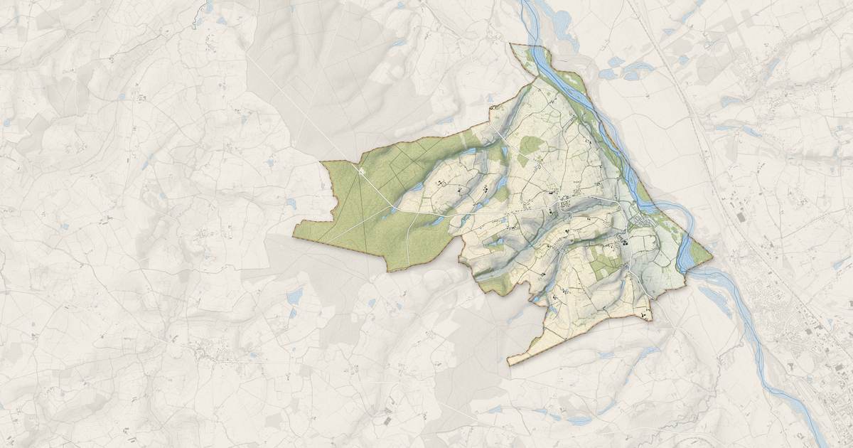 Portrait cartographique de Montilly : relief, eau, forêts, bâti et voies, calculés à partir des données de l'IGN