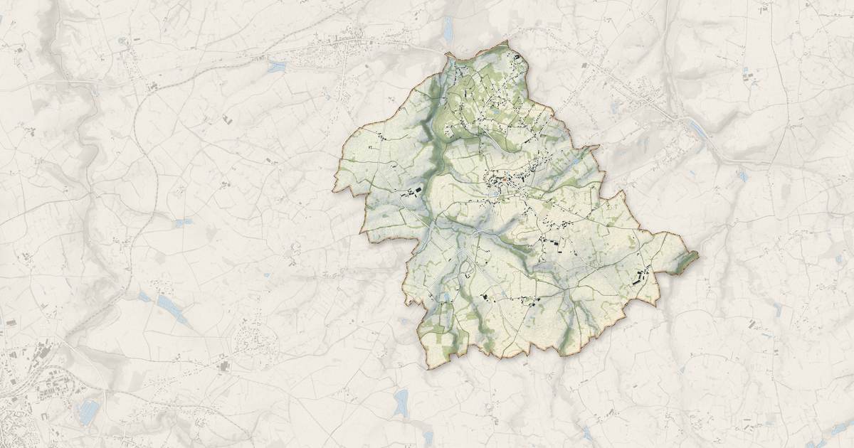 Portrait cartographique de Montvicq : relief, eau, forêts, bâti et voies, calculés à partir des données de l'IGN