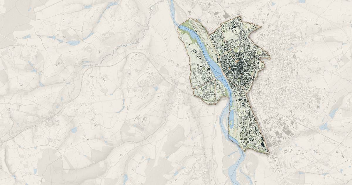 Portrait cartographique de Moulins : relief, eau, forêts, bâti et voies, calculés à partir des données de l'IGN