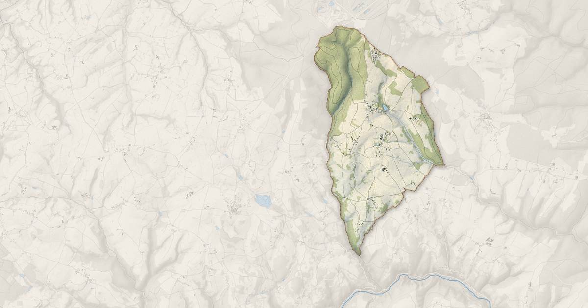 Portrait cartographique de Nades : relief, eau, forêts, bâti et voies, calculés à partir des données de l'IGN