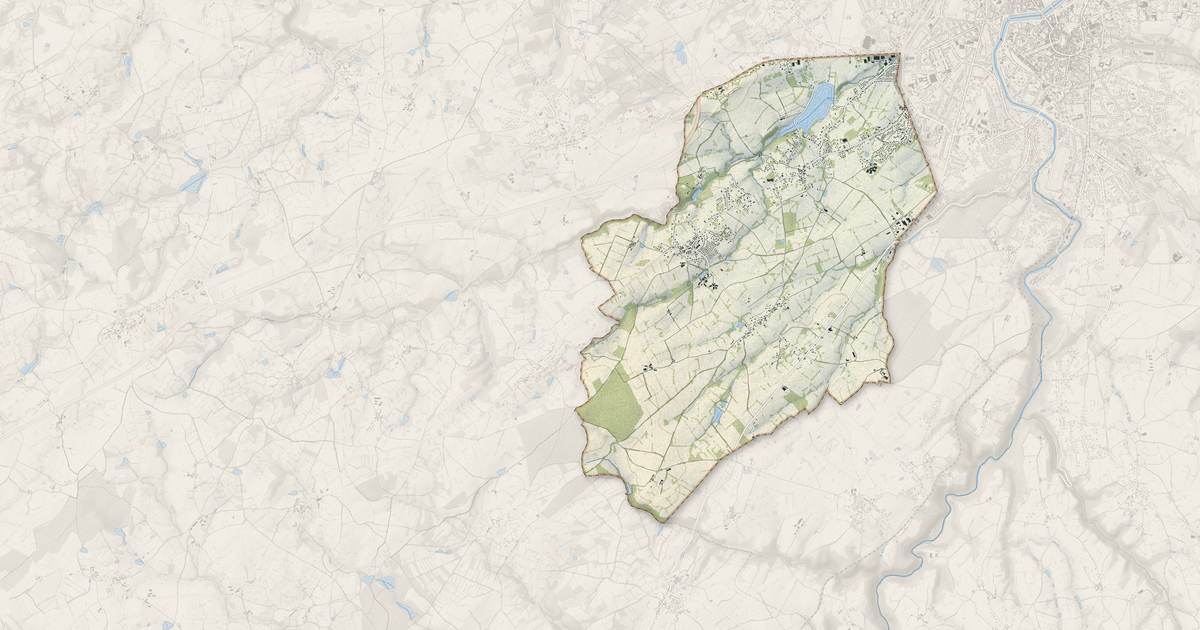 Portrait cartographique de Prémilhat : relief, eau, forêts, bâti et voies, calculés à partir des données de l'IGN
