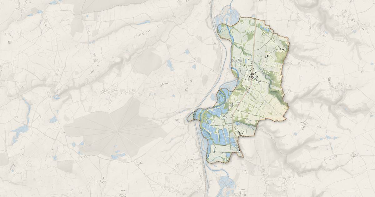 Portrait cartographique de Reugny : relief, eau, forêts, bâti et voies, calculés à partir des données de l'IGN