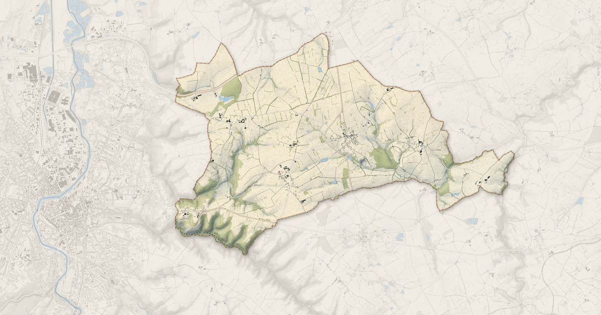 Portrait cartographique de Saint-Angel : relief, eau, forêts, bâti et voies, calculés à partir des données de l'IGN