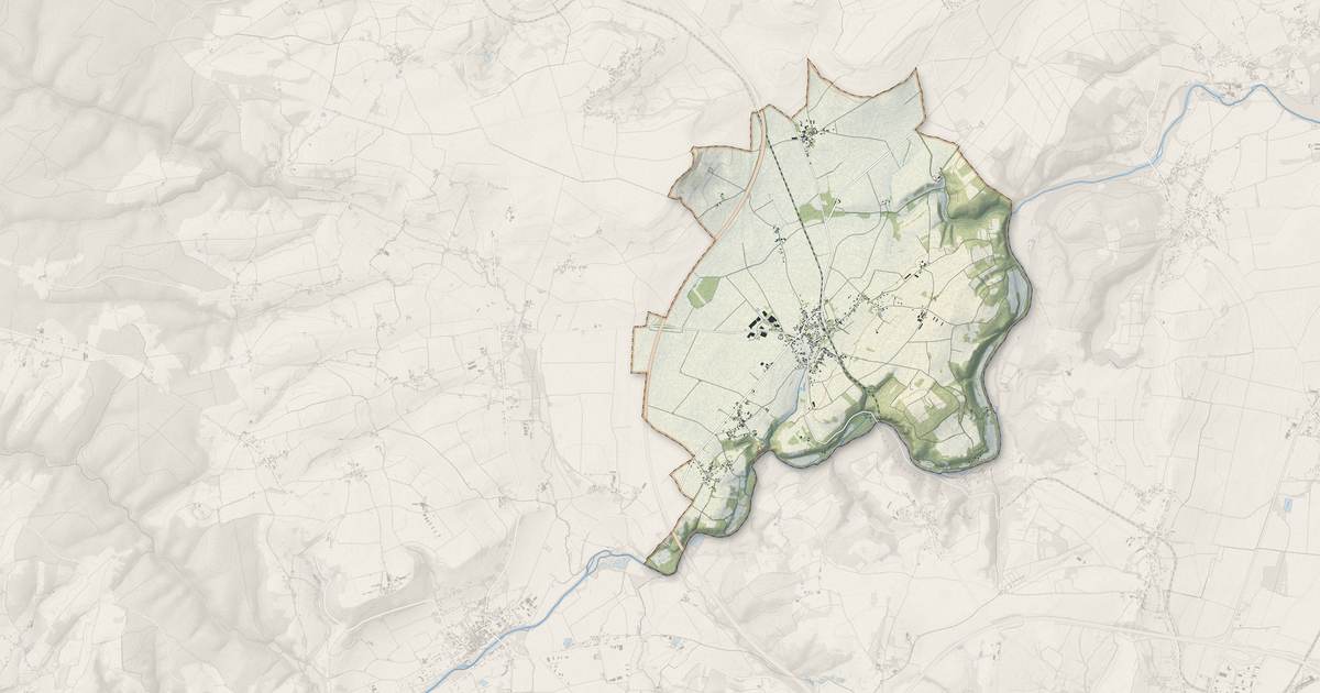 Portrait cartographique de Saint-Bonnet-de-Rochefort : relief, eau, forêts, bâti et voies, calculés à partir des données de l'IGN