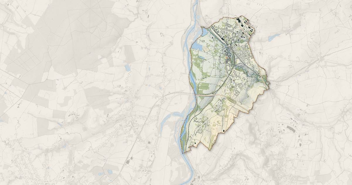 Portrait cartographique de Saint-Germain-des-Fossés : relief, eau, forêts, bâti et voies, calculés à partir des données de l'IGN