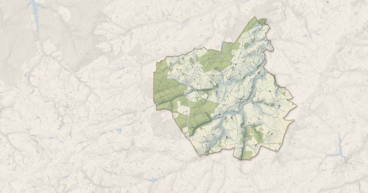 Portrait cartographique de Saint-Plaisir : relief, eau, forêts, bâti et voies, calculés à partir des données de l'IGN