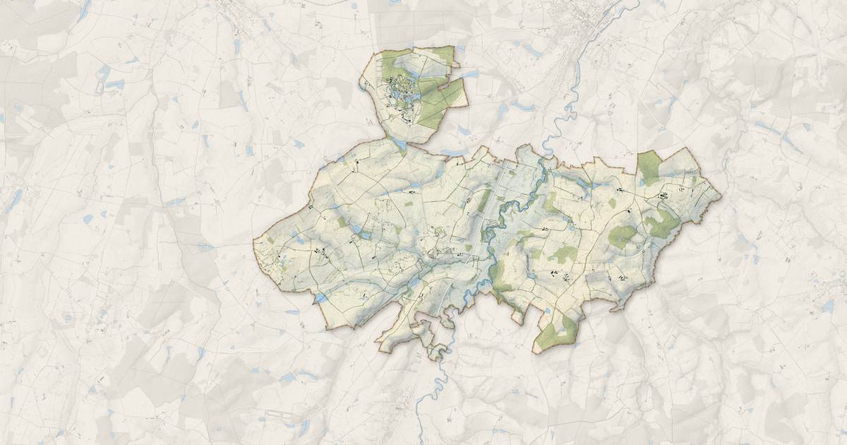 Portrait cartographique de Saint-Pourçain-sur-Besbre : relief, eau, forêts, bâti et voies, calculés à partir des données de l'IGN