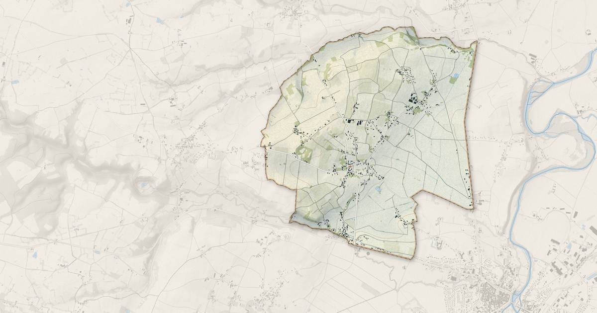 Portrait cartographique de Saulcet : relief, eau, forêts, bâti et voies, calculés à partir des données de l'IGN