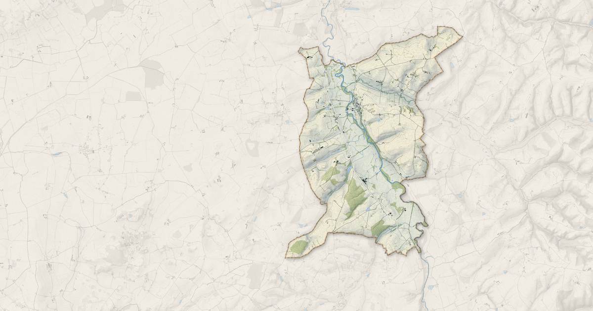 Portrait cartographique de Trézelles : relief, eau, forêts, bâti et voies, calculés à partir des données de l'IGN