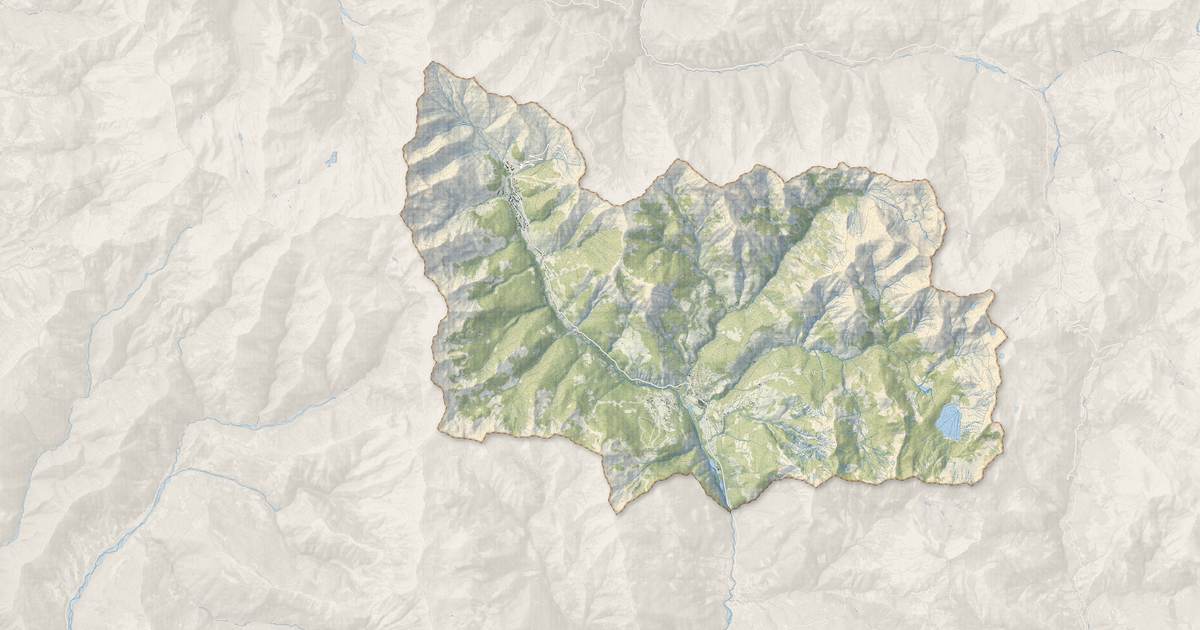 Portrait cartographique de Allos : relief, eau, forêts, bâti et voies, calculés à partir des données de l'IGN