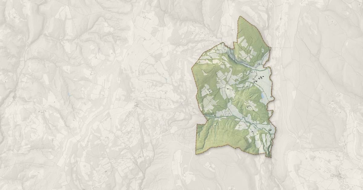 Portrait cartographique de Aubenas-les-Alpes : relief, eau, forêts, bâti et voies, calculés à partir des données de l'IGN