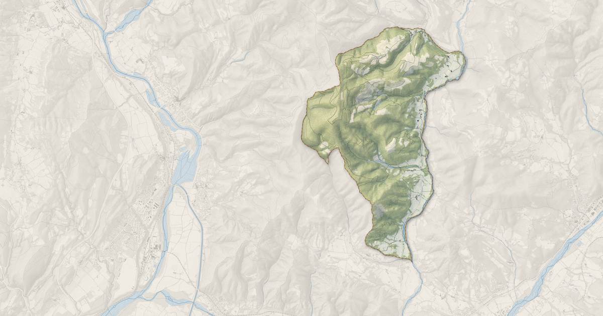 Portrait cartographique de Barras : relief, eau, forêts, bâti et voies, calculés à partir des données de l'IGN