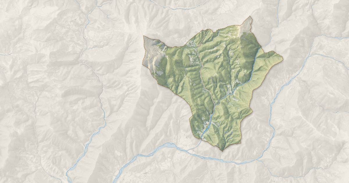 Portrait cartographique de Beaujeu : relief, eau, forêts, bâti et voies, calculés à partir des données de l'IGN