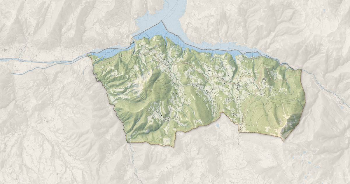Portrait cartographique de Ubaye-Serre-Ponçon : relief, eau, forêts, bâti et voies, calculés à partir des données de l'IGN