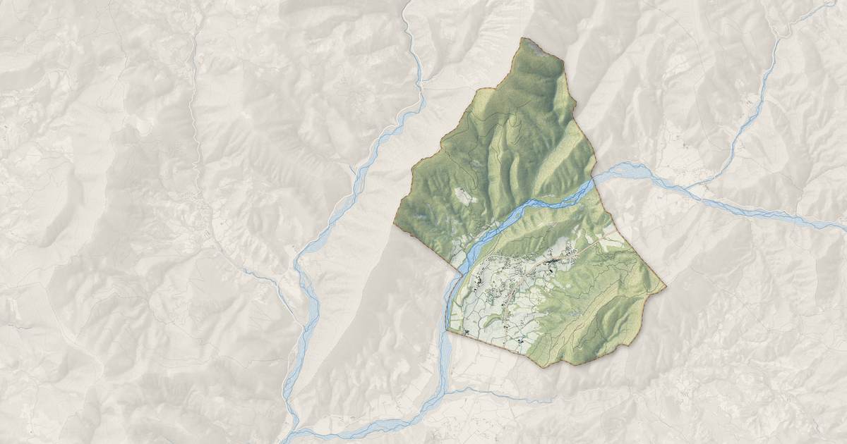 Portrait cartographique de Le Brusquet : relief, eau, forêts, bâti et voies, calculés à partir des données de l'IGN
