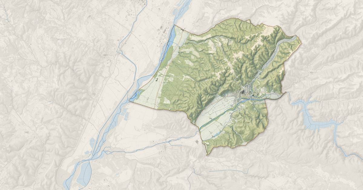 Portrait cartographique de Gréoux-les-Bains : relief, eau, forêts, bâti et voies, calculés à partir des données de l'IGN