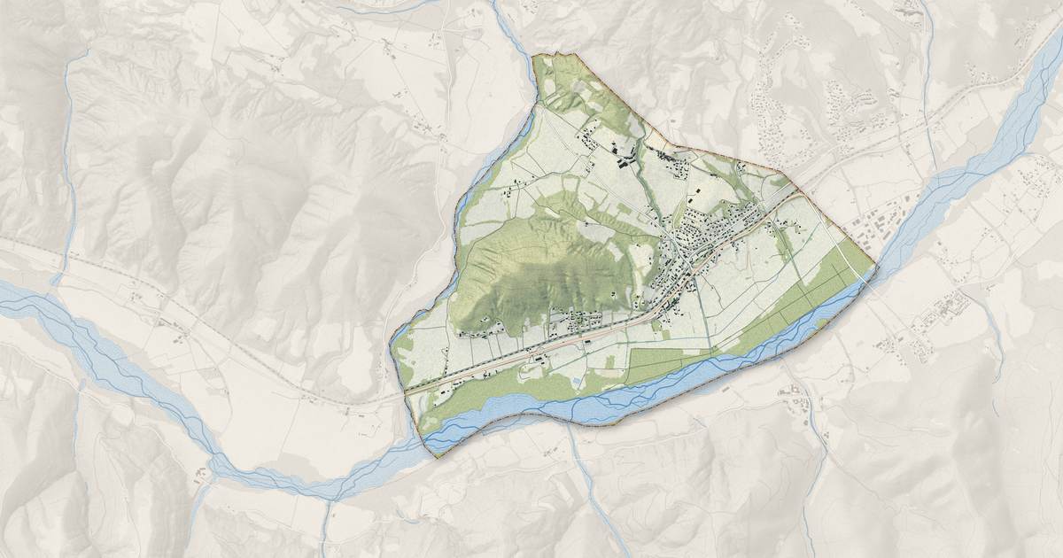Portrait cartographique de Mallemoisson : relief, eau, forêts, bâti et voies, calculés à partir des données de l'IGN