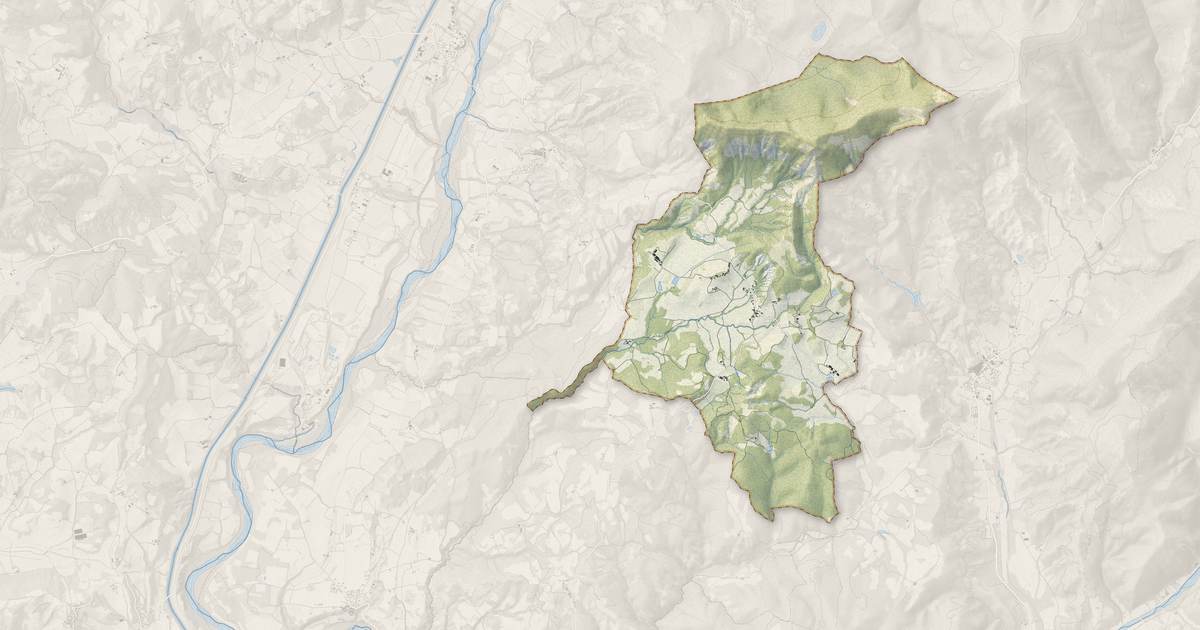 Portrait cartographique de Melve : relief, eau, forêts, bâti et voies, calculés à partir des données de l'IGN