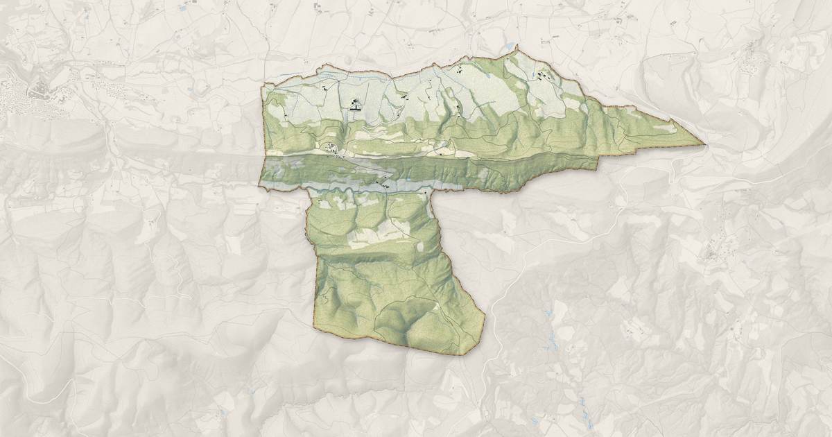 Portrait cartographique de Montjustin : relief, eau, forêts, bâti et voies, calculés à partir des données de l'IGN