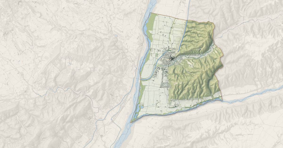 Portrait cartographique de Oraison : relief, eau, forêts, bâti et voies, calculés à partir des données de l'IGN