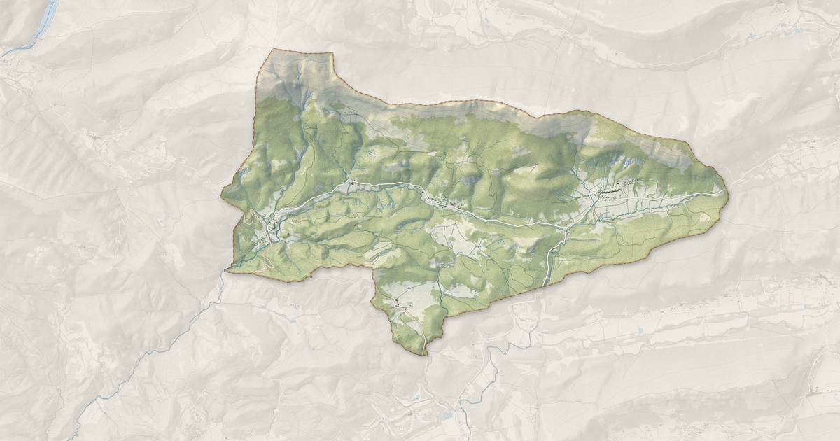 Portrait cartographique de Peyroules : relief, eau, forêts, bâti et voies, calculés à partir des données de l'IGN