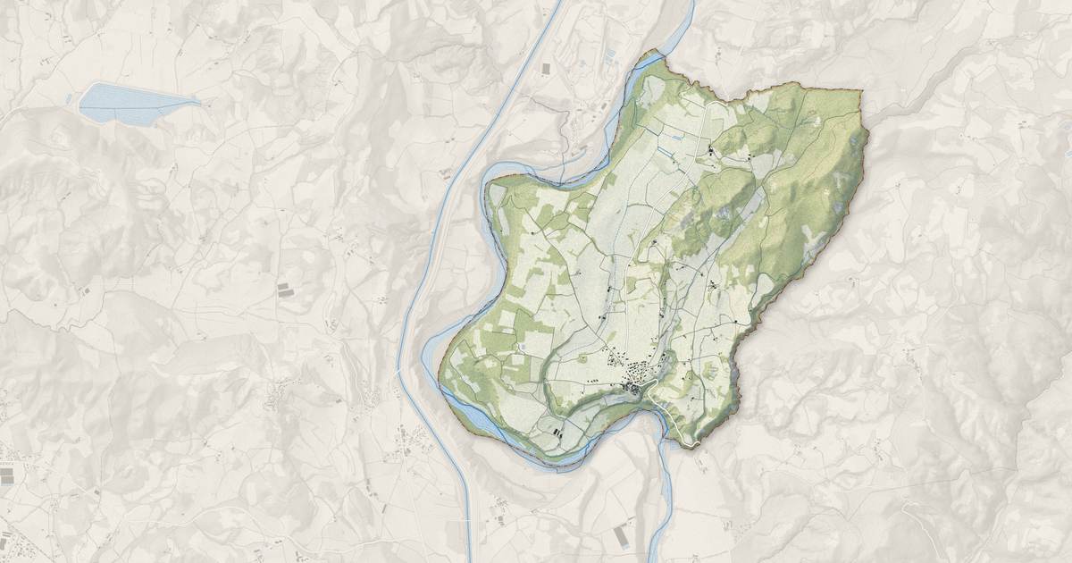 Portrait cartographique de Thèze : relief, eau, forêts, bâti et voies, calculés à partir des données de l'IGN