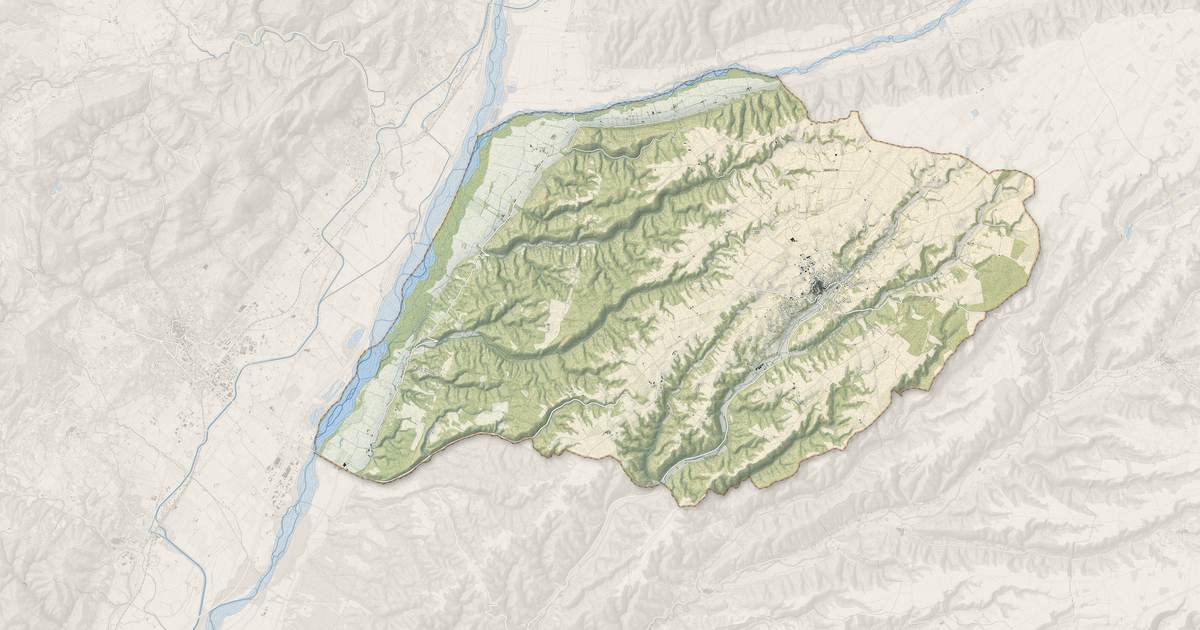 Portrait cartographique de Valensole : relief, eau, forêts, bâti et voies, calculés à partir des données de l'IGN