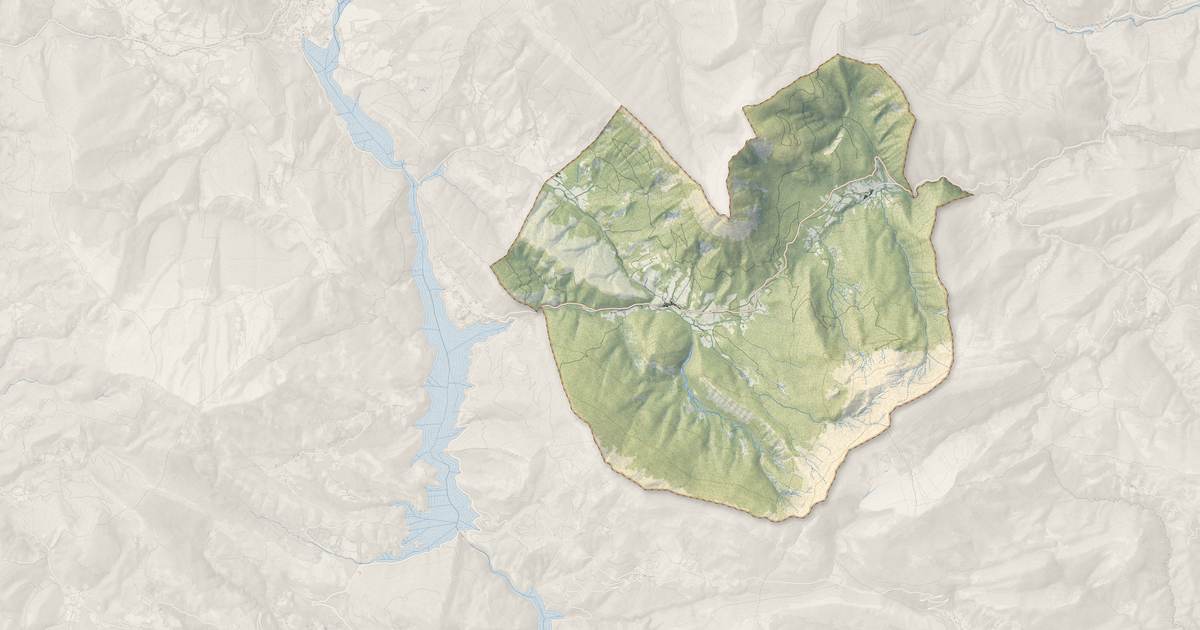 Portrait cartographique de Vergons : relief, eau, forêts, bâti et voies, calculés à partir des données de l'IGN