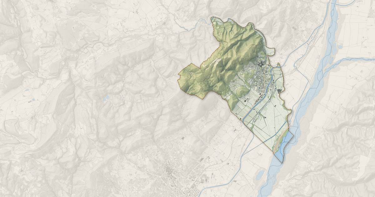 Portrait cartographique de Volx : relief, eau, forêts, bâti et voies, calculés à partir des données de l'IGN