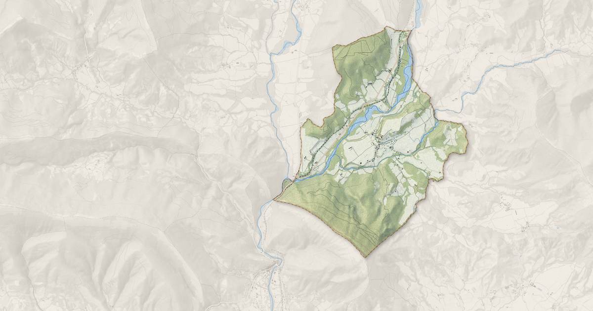 Portrait cartographique de La Bâtie-Montsaléon : relief, eau, forêts, bâti et voies, calculés à partir des données de l'IGN