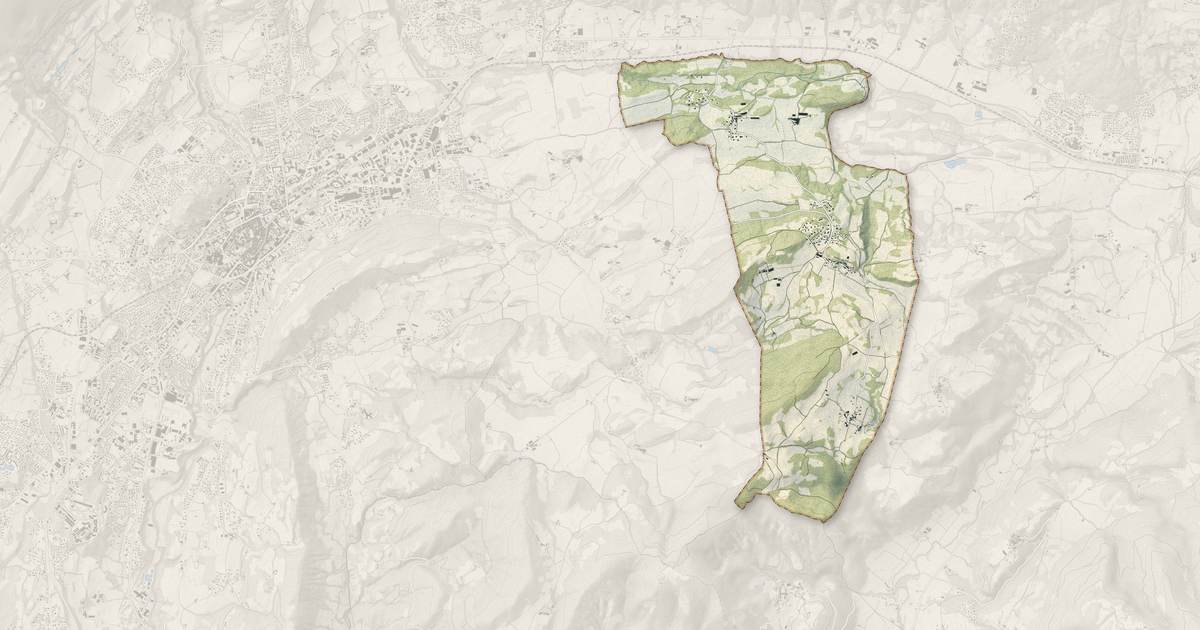 Portrait cartographique de La Bâtie-Vieille : relief, eau, forêts, bâti et voies, calculés à partir des données de l'IGN