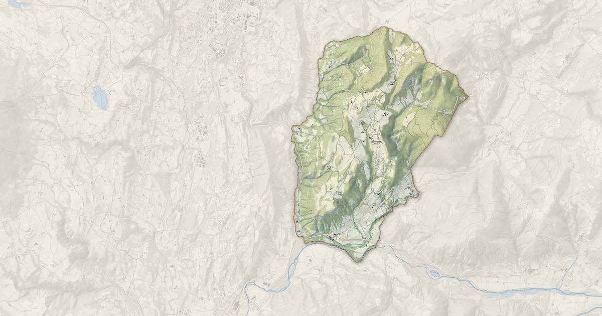 Portrait cartographique de Jarjayes : relief, eau, forêts, bâti et voies, calculés à partir des données de l'IGN