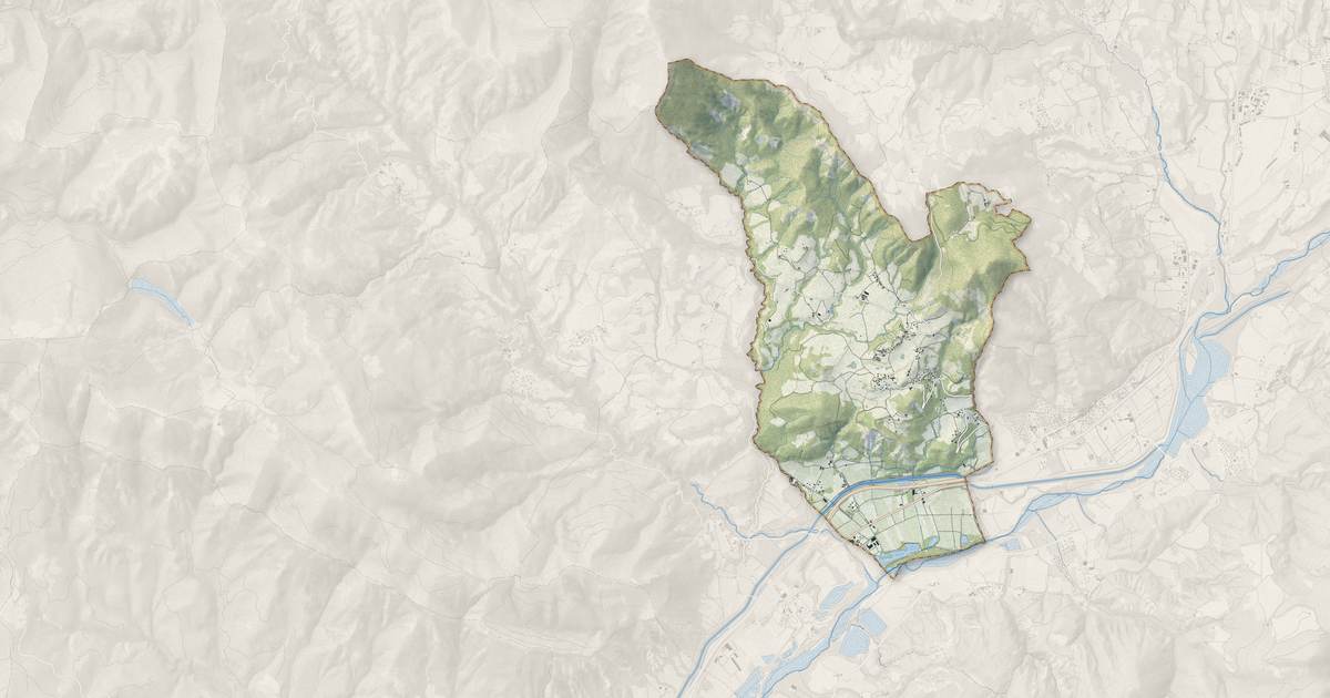 Portrait cartographique de Lardier-et-Valença : relief, eau, forêts, bâti et voies, calculés à partir des données de l'IGN