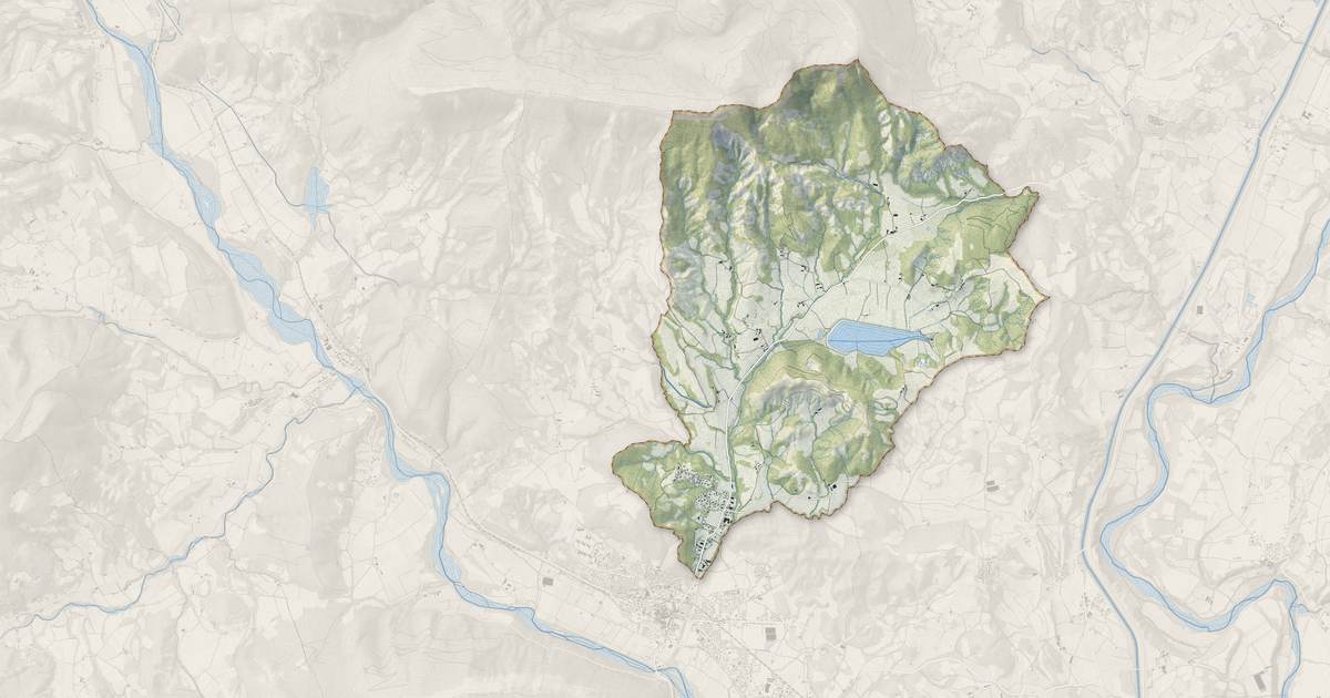 Portrait cartographique de Lazer : relief, eau, forêts, bâti et voies, calculés à partir des données de l'IGN
