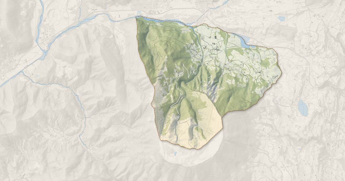Portrait cartographique de Manteyer : relief, eau, forêts, bâti et voies, calculés à partir des données de l'IGN
